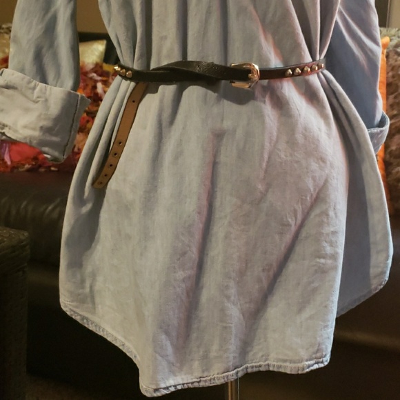 🌟Light Denim Jean Shirt🌟 - Picture 3 of 6